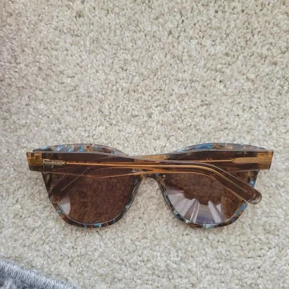 Ferragamo Sunglasses - Picture 3 of 4